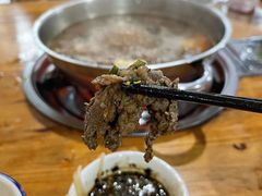 -黄利砖万峰林布依特色酸笋牛肉馆