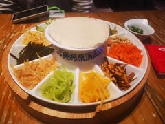-怪噜范·老贵阳街头名小吃(汇金星力城店)