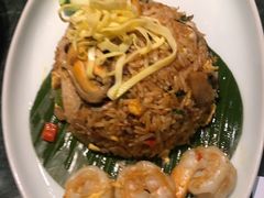 -暹罗酒肆泰餐厅酒吧