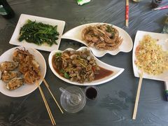 -覃记海鲜美食餐厅