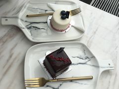 -UNI UNI(环亚凯瑟琳店)