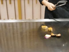 -丽思卡尔顿·炙焰·铁板烧餐厅