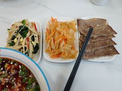 小菜-京穆兰兰州牛肉面·清真(盛龙广场店)