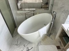 -上海漕河泾万丽酒店