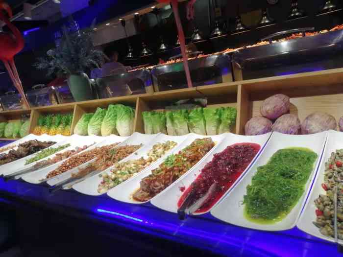 鑫海汇烤肉海鲜自助(滨江道店)