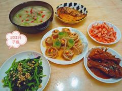 -爱的果实月嫂育婴师(世纪东方店)