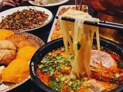 牛肉饵丝-浩海火燒雲傣家菜(静安芮欧店)
