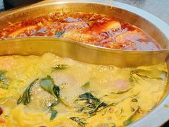 -小天鹅火锅·一线江景洪鼎旗舰店(洪崖洞店)