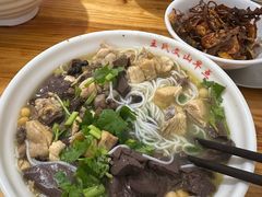 鸡肉帽-文山荷鲜居(翠湖店)