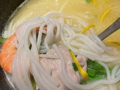 -云海肴·汽锅鸡·云南菜(天山百盛优客店)