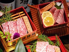 -山川小町·极番烧肉(新地假日广场店)