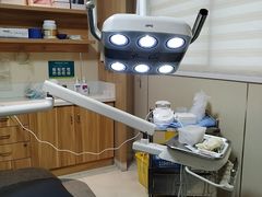 -上海仁爱医院口腔科 · 种植
