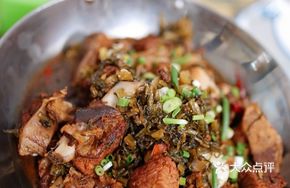 Snow Cabbage and Pork Rib Pot