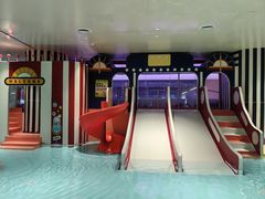 -涨巢·潮玩水疗局