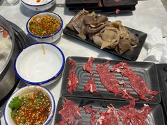-潮牛宴·鲜牛肉自助火锅烤肉(龙岩新罗万达店)