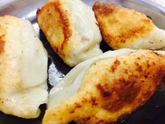 -黄阿姨锅贴大王(万航渡路店)