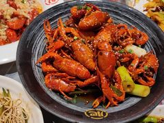 -肥肥虾庄·金牌油焖大虾(杨园滨江时代walk店)