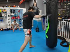 -拳力时代搏击俱乐部(旺座曲江店)