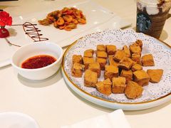 炸臭豆腐-老正兴菜馆(福州路店)
