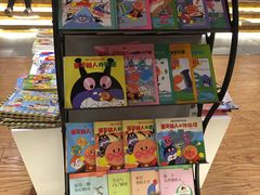 -新华里咖啡书吧(新华书店小寨店)