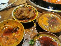 -四小区火锅·巷子里的重庆火锅(花照壁店)