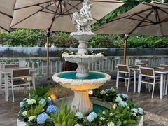 -Mark&Mars Restaurant