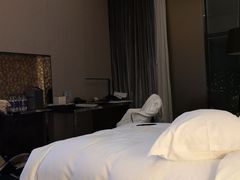 -广州天河希尔顿酒店