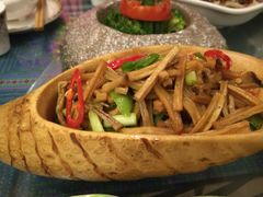 -蘑菇私房菜小馆(杨家坪西城天街店)