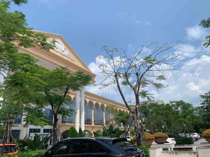 南粤春宴会庄园中餐厅-"[薄荷]环境:环境是挺不错的 大堂很明亮.