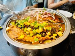 -辣尚瘾·烤鱼·新川菜(牡丹园直营店)