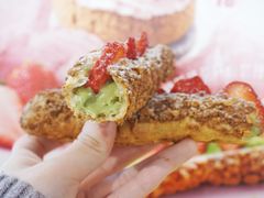 草莓抹茶开心奶棒-西树泡芙(静安大悦城店)