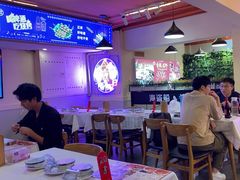 -海盗船. 龙虾烧烤. 酒馆