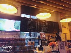 -星巴克(南京鼓楼吾悦广场店)