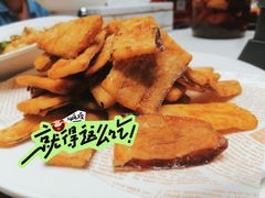 -老周家酱卤猪蹄私房菜(克拉玛依西街店)