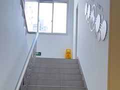 -上海仁爱医院口腔科 · 种植