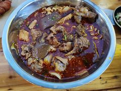 -小熊纪称盘麻辣烫