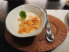 招牌手作杏仁豆腐-予炙·碳烤纯血和牛