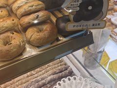 黑松露香肠贝果-好利来.生日蛋糕(杨家坪店)
