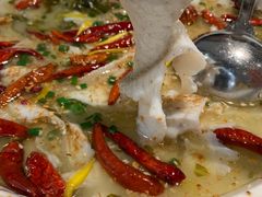 -江渔儿酸菜鱼(奥园广场金发购物中心店)