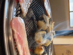 -围炉肉舍丹东海鲜烤肉·烤活鳗(步行街店)