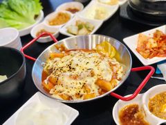 芝士炒年糕-青春贝壳韩国烤肉(虹泉路店)