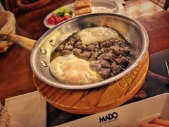 煎蛋配烤肉粒-MADO冰淇淋咖啡馆(淘金店)