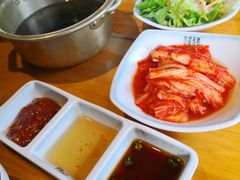 -唯成•韩国炭火烤肉 유성고기