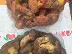 -野菌园·野生菌火锅首创第一家(关兴路总店)