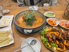 -喇喇排骨火锅·传统韩式脊骨汤(望京西园总店)