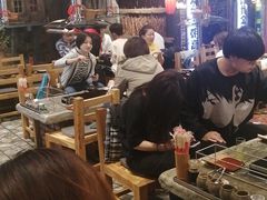 大堂-破瓦寒窑·地摊烤羊排