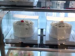 -红宝石·鲜奶小方·海派西点房(南丹店)