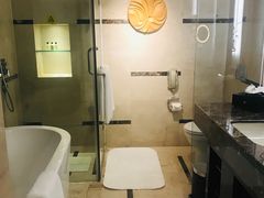 -青岛海尔洲际酒店