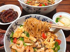 -李犟大爆鳝面·手工蟹黄包(湖滨西湖店)