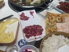 -乡土黄·鲜牛肉火锅·小龙虾(兴业街店)